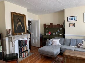 5 Day St, Unit 2 in Cambridge, MA - Building Photo - Building Photo