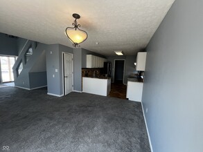 2461 Grand Fir Dr in Greenwood, IN - Building Photo - Building Photo