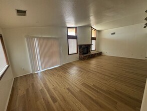16382 Kamana Ct in Apple Valley, CA - Building Photo - Building Photo