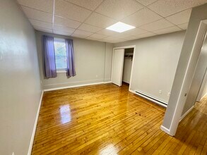 16 Richards Ave in North Attleboro, MA - Building Photo - Building Photo