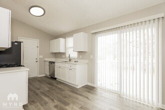 10314 Wisteria Ln in Jonesboro, GA - Building Photo - Building Photo