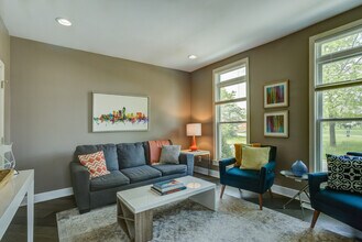 373 E Morris St in Indianapolis, IN - Building Photo - Building Photo