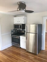 6 Sutton Ave, Unit 1 in Salem, MA - Building Photo