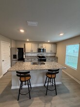 24570 Broken Sound LP in Orange Beach, AL - Foto de edificio - Building Photo