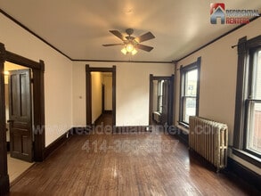 815 E Center St in Milwaukee, WI - Building Photo - Building Photo