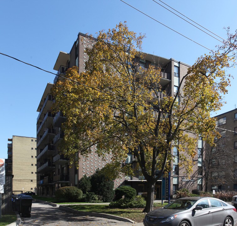 Shorecrest Apartments in Toronto, ON - Building Photo