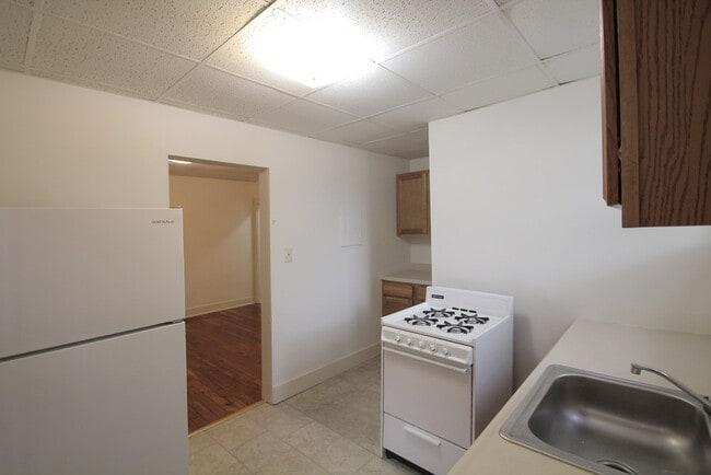 311 S Trenton Ave, Unit 1 in Pittsburgh, PA - Foto de edificio - Building Photo