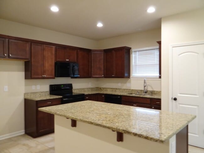 23340 Ruger Dr in Denham Springs, LA - Building Photo - Building Photo