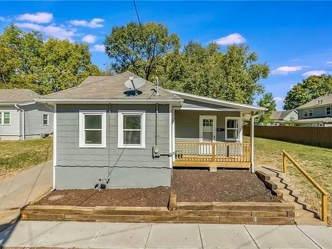 426 E Elm St in Independence, MO - Building Photo - Building Photo