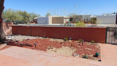 675 los Topacios in Green Valley, AZ - Building Photo - Building Photo