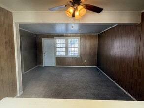 6 Riley Manor Cir in Junction City, KS - Building Photo - Building Photo