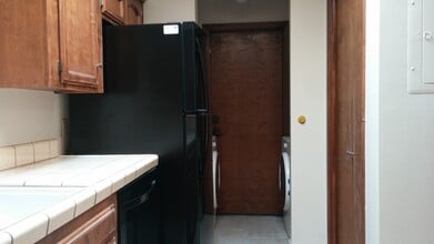 5740 N Monte Ave in Fresno, CA - Building Photo - Building Photo