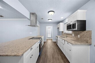 2510 Wilmington Dr in Garland, TX - Building Photo - Building Photo