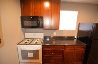 1210 Henry St photo'