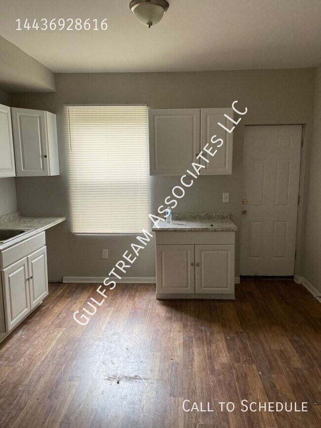 2741 W Fairmount Ave in Baltimore, MD - Building Photo - Building Photo