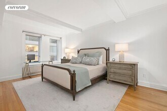 502 Park Ave in New York, NY - Building Photo - Building Photo