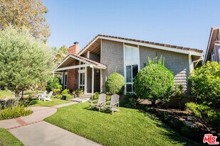 1316 Avenida de Cortez in Los Angeles, CA - Building Photo