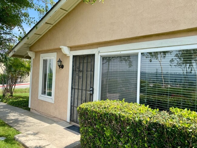 1301 E Fairgrove Ave in West Covina, CA - Building Photo - Building Photo