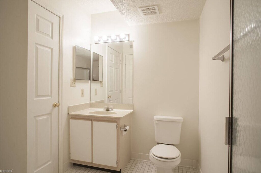 Landings & Villas of Hickory Apartments in Hickory, NC