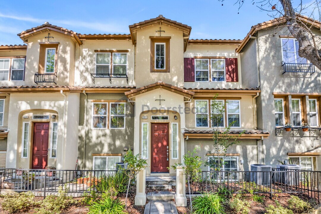 508 Solomon Ter in Sunnyvale, CA - Building Photo