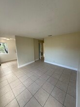 916 4th St in West Palm Beach, FL - Building Photo - Building Photo
