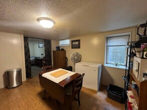 818 W Center St in Rochester, MN - Building Photo - Building Photo