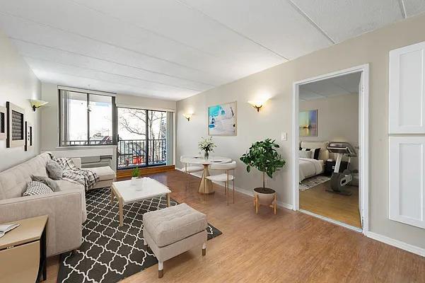 23-22 30th Rd in Queens, NY - Building Photo - Building Photo