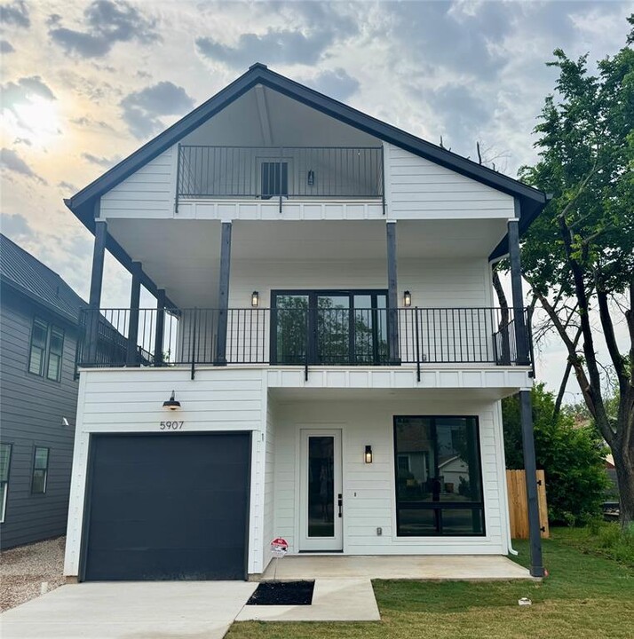5907 Coventry Ln in Austin, TX - Building Photo
