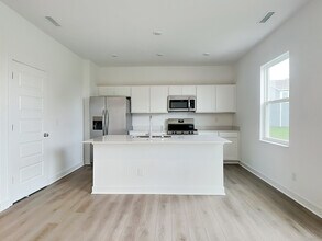1712 Mantis Wy in Greenfield, IN - Building Photo - Building Photo