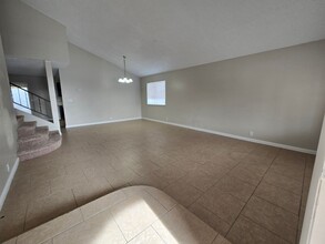 1099 Bombay Ct in Las Vegas, NV - Building Photo - Building Photo