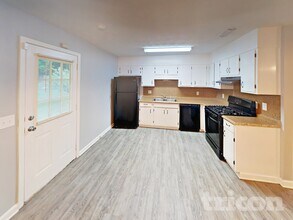 3964 Cindy Dr in Douglasville, GA - Foto de edificio - Building Photo