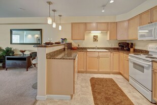 Admirals Cove in Anchorage, AK - Building Photo