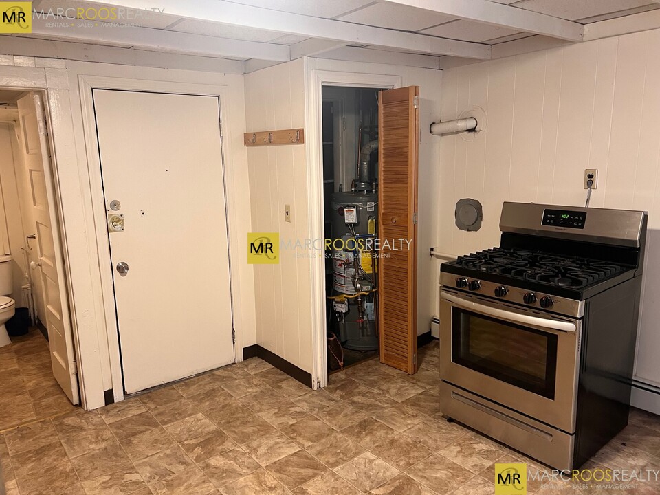 240 Cambridge St, Unit 8 in Boston, MA - Building Photo