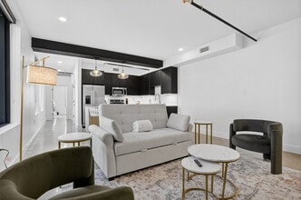 116 W 3rd St in Tulsa, OK - Foto de edificio - Building Photo