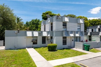 Edison Park in Miami, FL - Building Photo - Building Photo