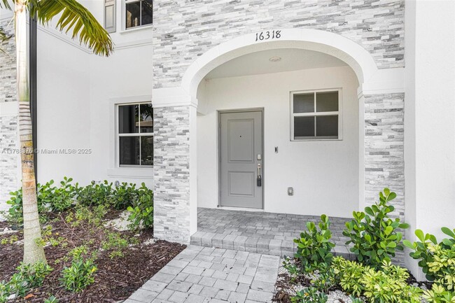 16318 SW 291st St in Homestead, FL - Building Photo - Building Photo