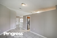 15024 SW 144th Pl in Miami, FL - Foto de edificio - Building Photo