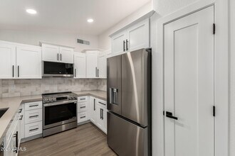 705 S Monterey St in Gilbert, AZ - Building Photo - Building Photo