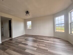 2293 TX-79 in Wichita Falls, TX - Building Photo - Building Photo