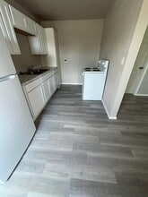 1315 SW E Ave in Lawton, OK - Building Photo - Building Photo