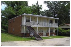 102 South St in Hattiesburg, MS - Foto de edificio