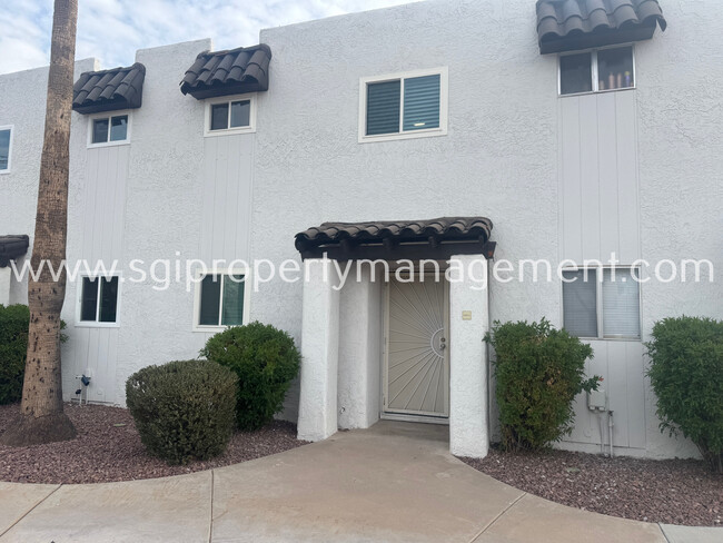 2415 N 71st St in Scottsdale, AZ - Building Photo - Building Photo