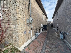 9 Valmount Ave in Toronto, ON - Building Photo - Building Photo