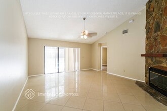 901 Sandywood Dr in Brandon, FL - Building Photo - Building Photo
