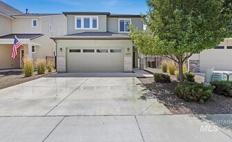 2277 E Kamay Dr in Meridian, ID - Building Photo
