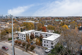 Cambridge in Nashville, TN - Building Photo - Building Photo