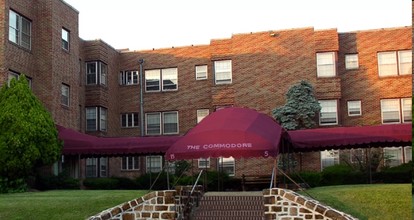 Commodore Apartments in Allentown, PA - Building Photo - Building Photo