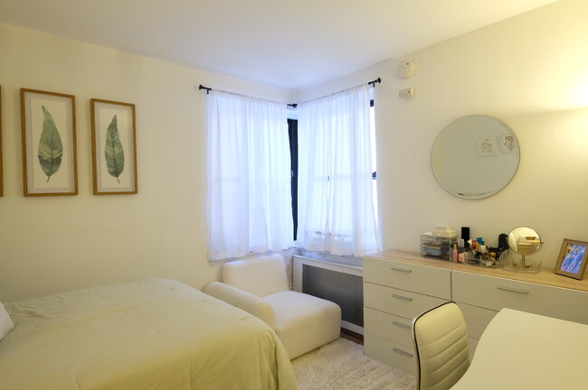 1420 York Ave in New York, NY - Building Photo - Building Photo