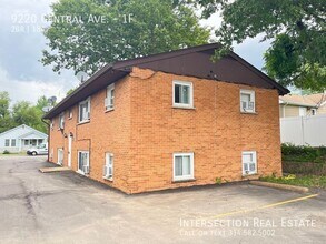 9220 Central Ave in St. John, MO - Building Photo - Building Photo