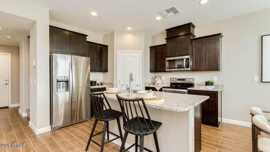 1255 N Arizona Ave in Chandler, AZ - Building Photo - Building Photo